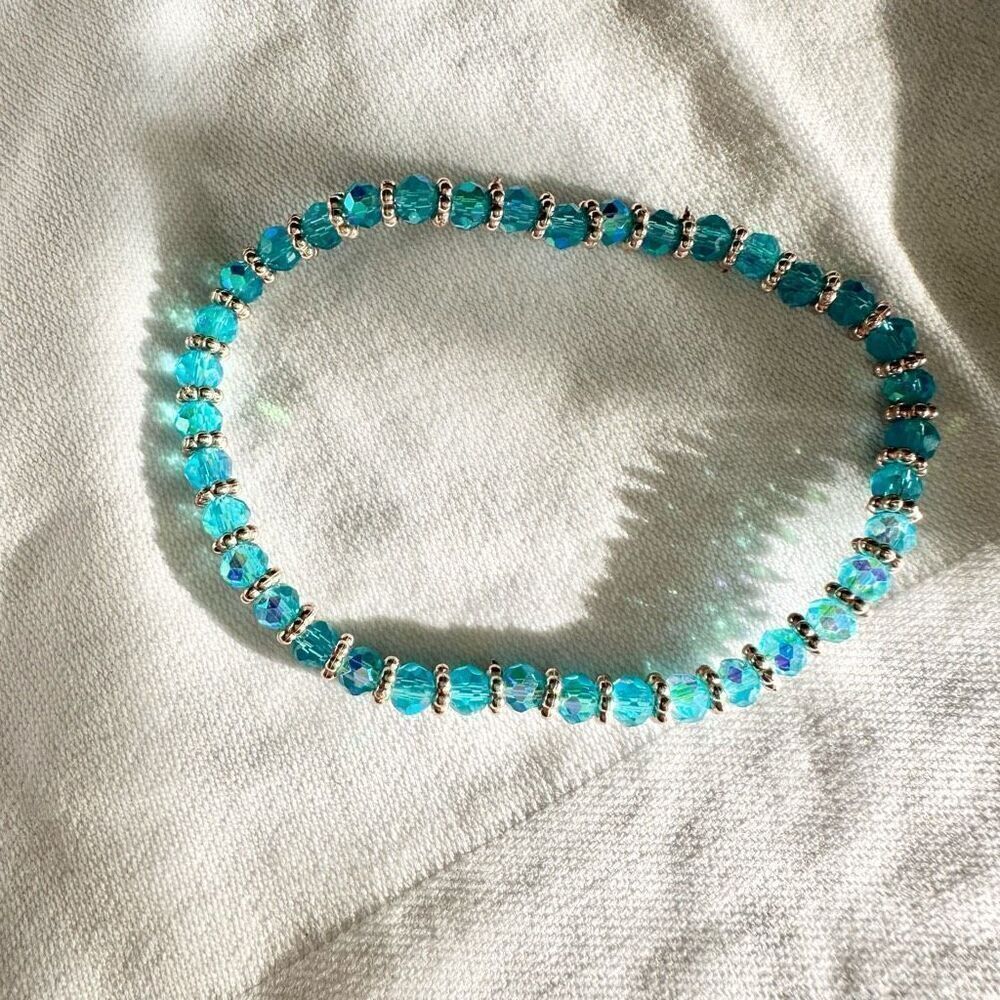 Bright blue beaded stretch sparkly bracelet